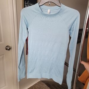 🍋 Lululemon Swiftly Tech Style Long Sleeve Size 4 Light Blue